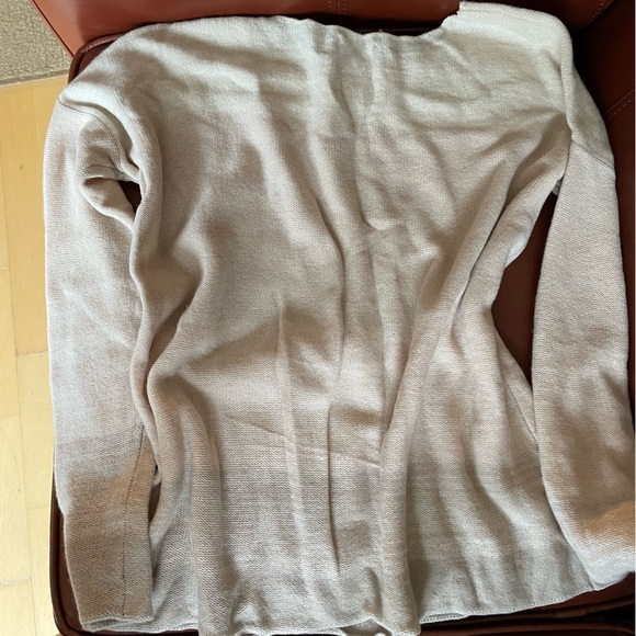 VINCE 100% cashmere blush stripe sweater - Picture 2 of 6